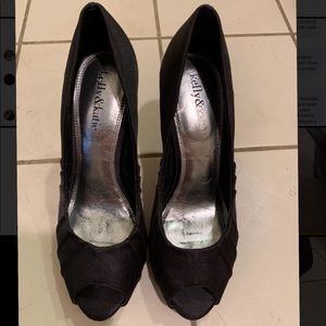 Kelly & Katie Black high heel - open toe!